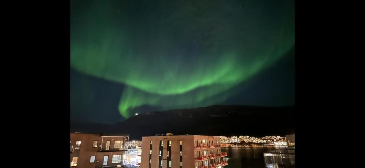 Tromso Central Guest House With Parking Exteriör bild